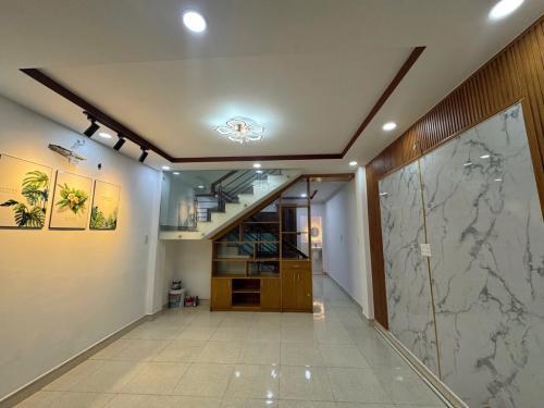 Nhà 4 tầng đẹp, hẻm rộng Gò Vấp, giá tốt 7 tỷ 9, bán gấp!